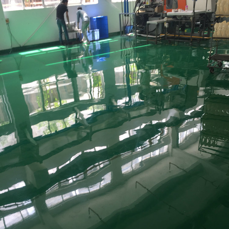 環氧地坪漆廠家_廈門滄晟淺談國內外自流平地坪涂料的比較