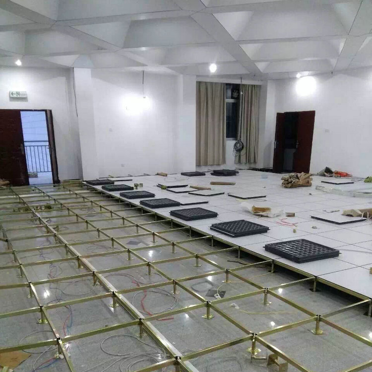 機房防靜電地板有幾種，機房為什么要采用防靜電地板
