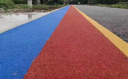 彩色防滑路面施工前的準(zhǔn)備和施工順序是什么？