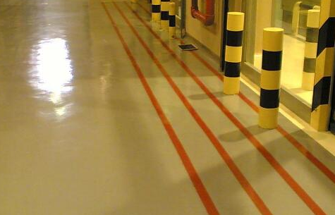 環(huán)氧地坪漆出現(xiàn)滲色和浮色原因是什么？如何解決？